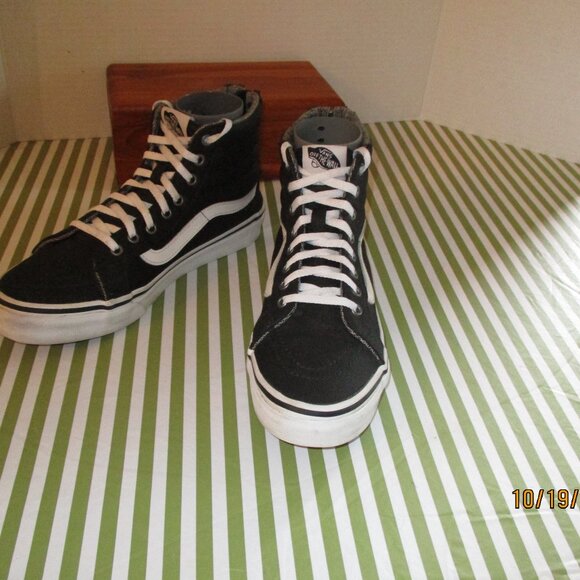 Vans High-Top Old Skool Sneakers - Picture 9 of 14
